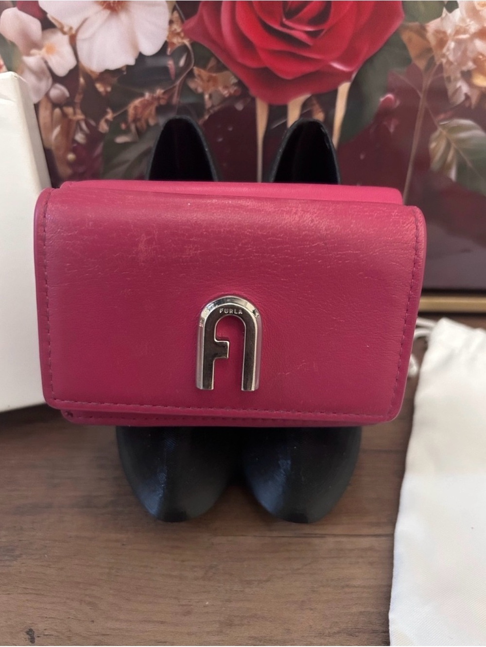 Furla Fuchsia Leather Mini Wallet with Silver Logo includes box and dusty - Picture 4 of 8